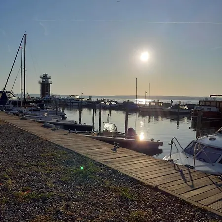 Kapluv Plau Am 公寓 *