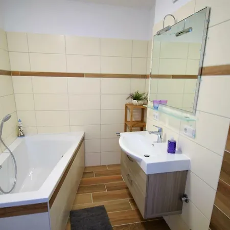 Kapluv Plau Am 公寓 *