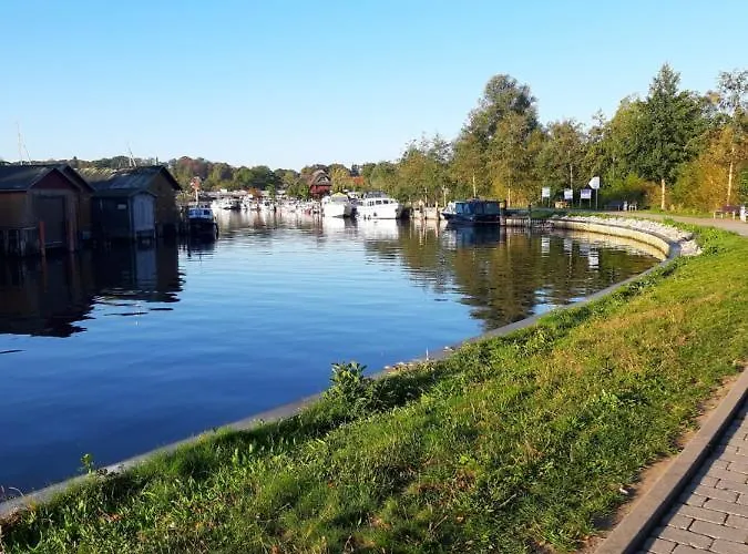 Kapluv Plau Am Daire Plau am See